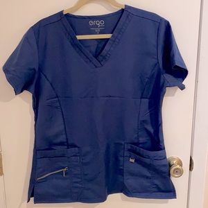 ERGO Scrub top